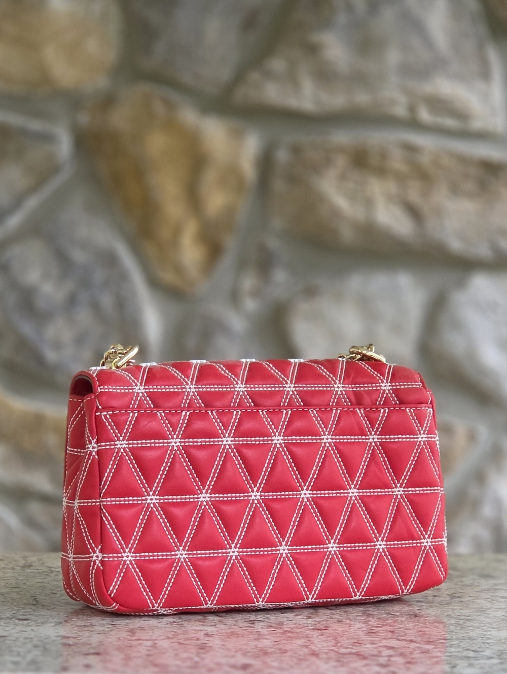 Michael Kors Sloan Large Red Chain Shoulder Bag - Picture 4 of 12